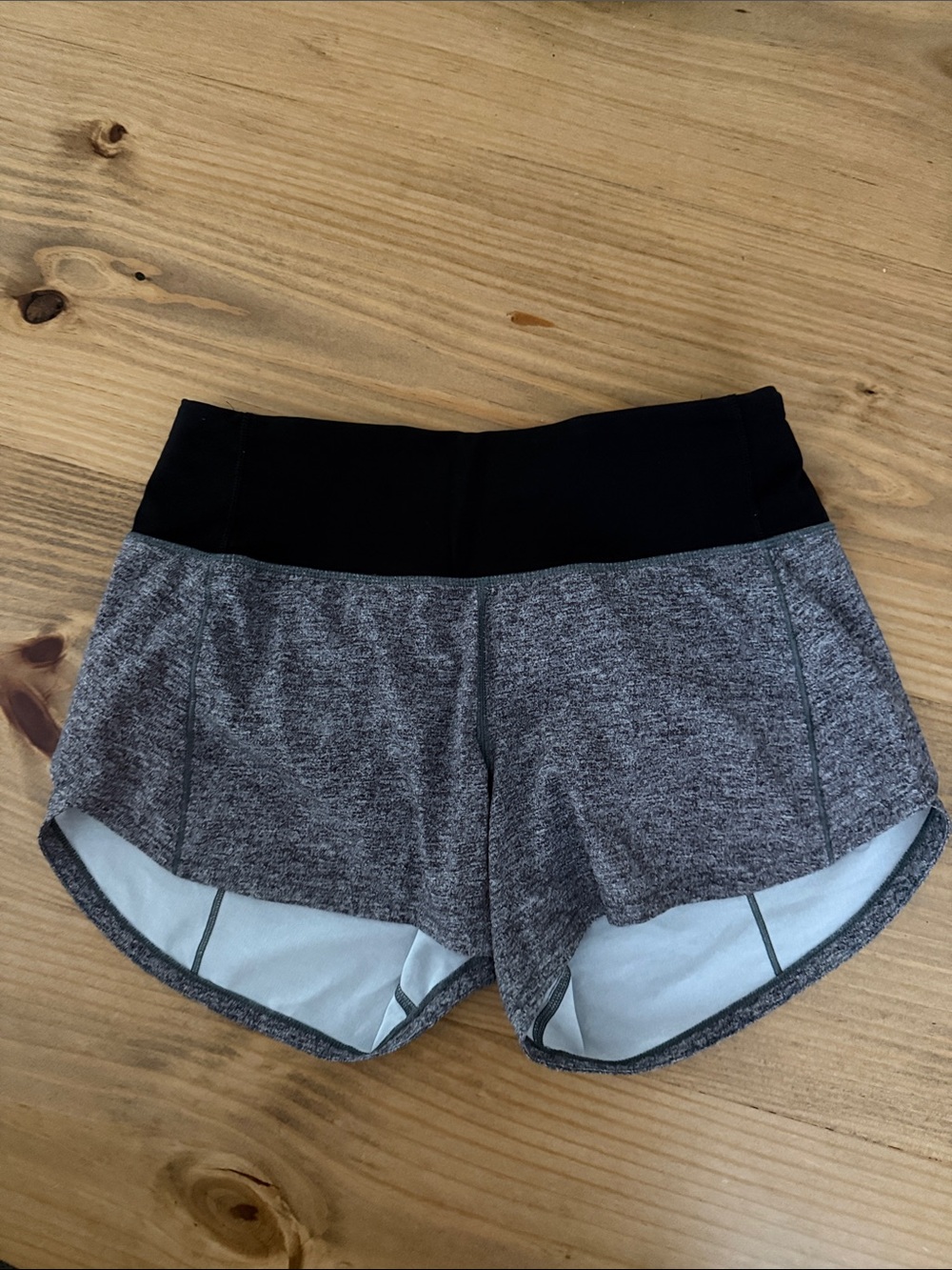 LULULEMON SPEED UP SHORTS